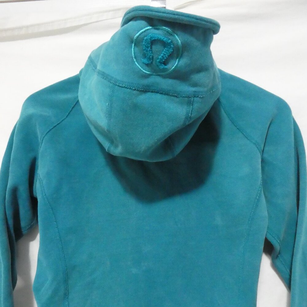 LULULEMON ATHLETICA | medium | Classic Zip-Up Scuba Hoodie - Picture 12 of 16